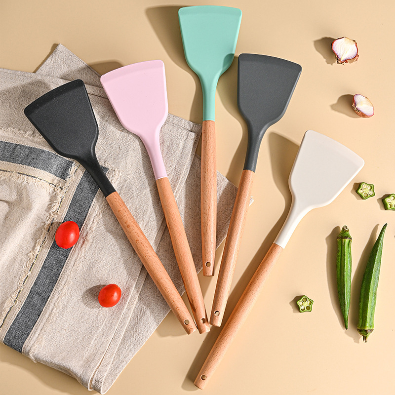 Okonomiyaki Spatula - Non-Stick Silicone Spatula Wooden Turner Pancakes